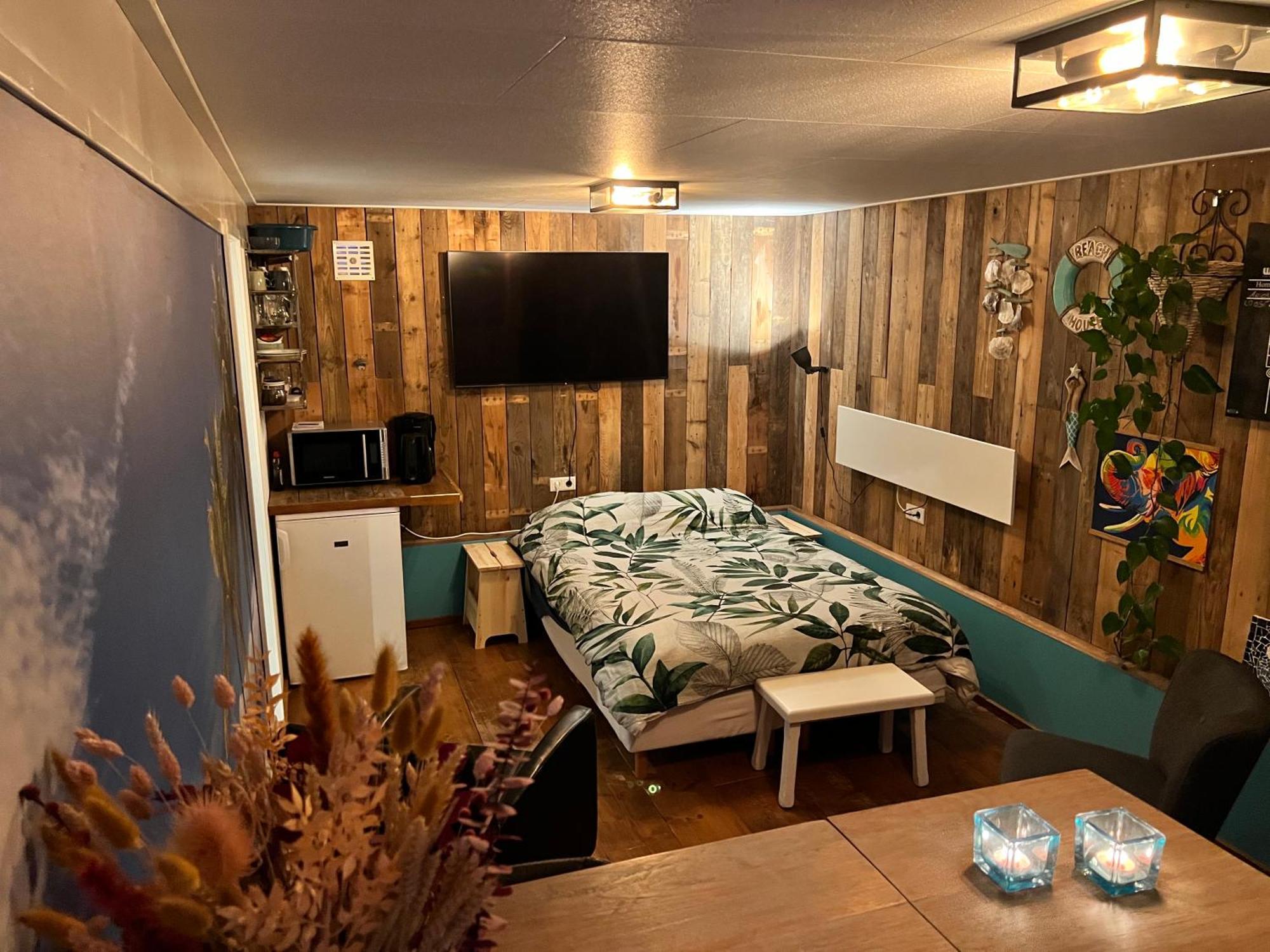 Beach House Met Badkamer, Boxspring & Airco Схонебек Екстер'єр фото